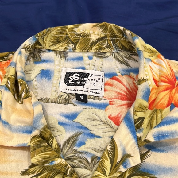 Engineered Garments Mens Floral Hawaiian Shirt - Picture 4 of 4